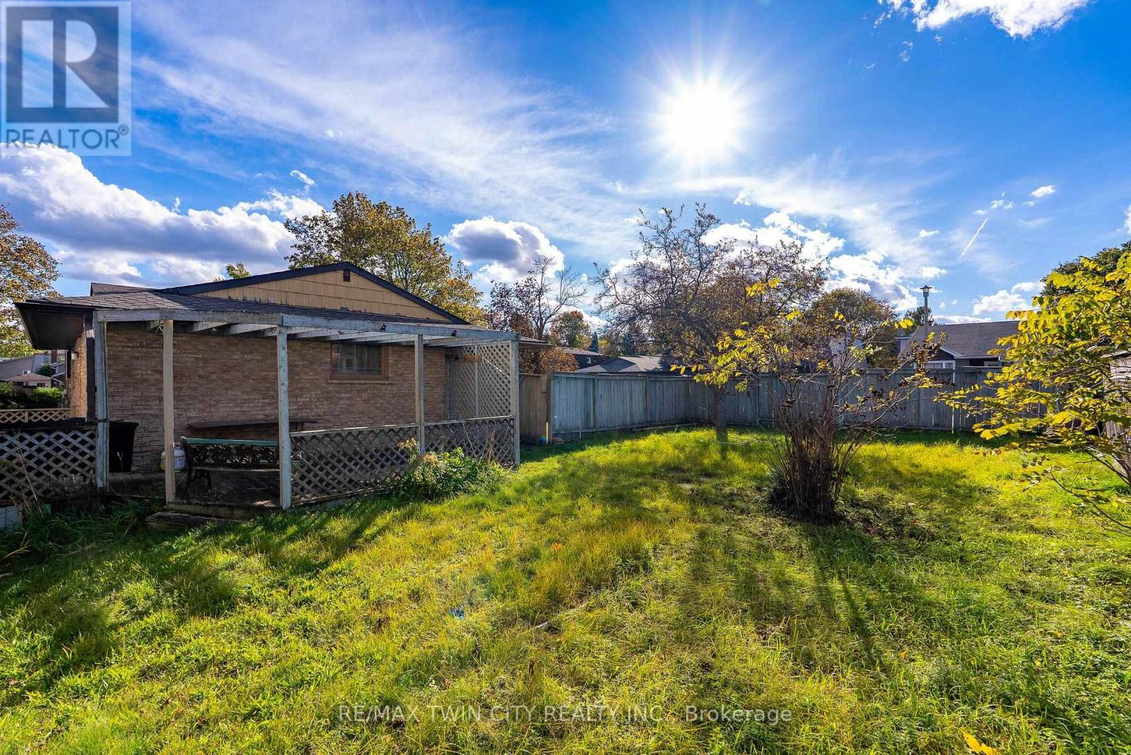 170 Sunset Boulevard Property Photo 34