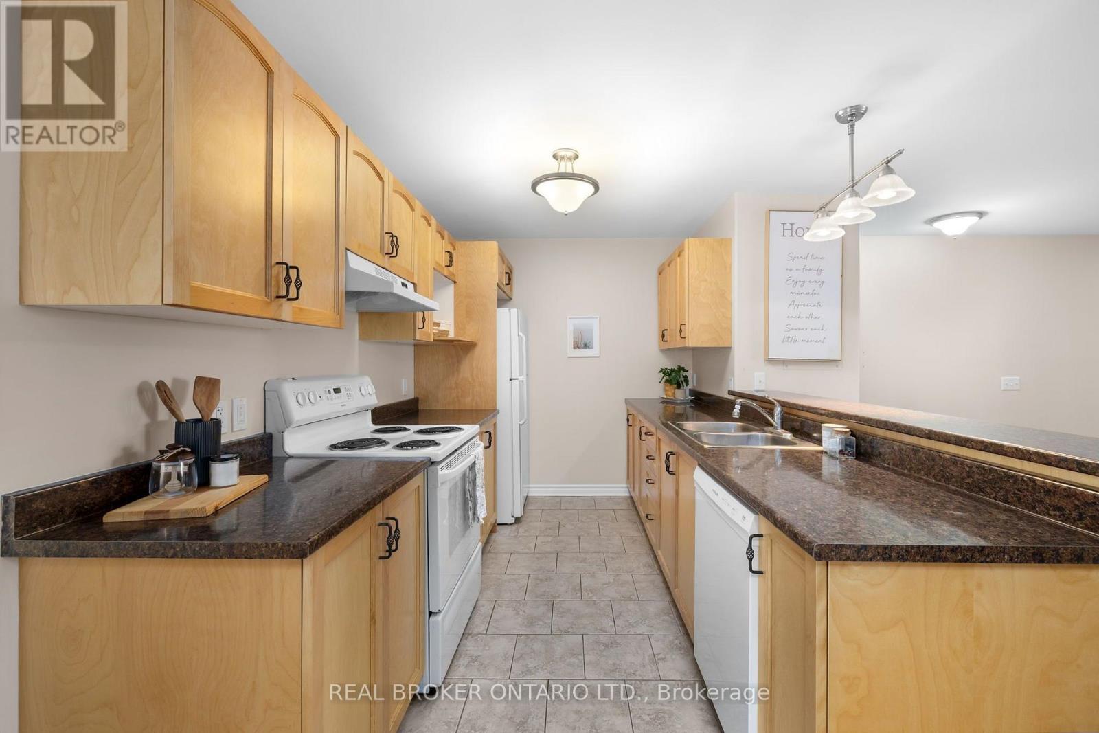 2 - 125 Prescott Street Property Photo 16
