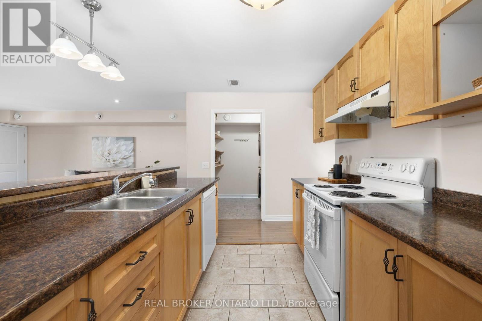 2 - 125 Prescott Street Property Photo 19
