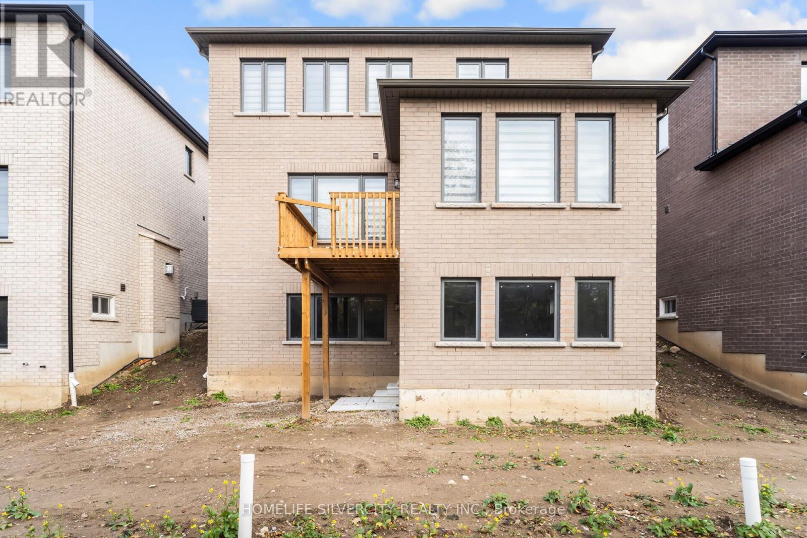 149 Harwood Avenue Property Photo 42