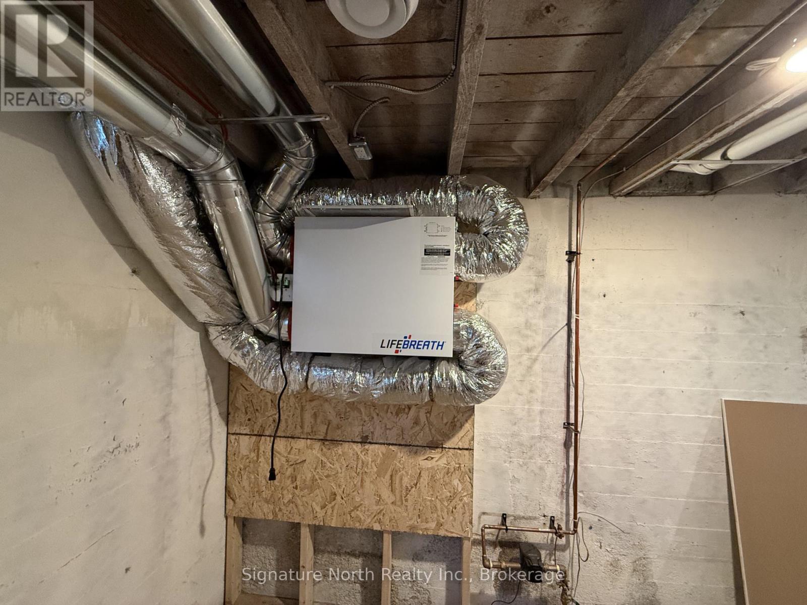 1004 Gore Street W Property Photo 16