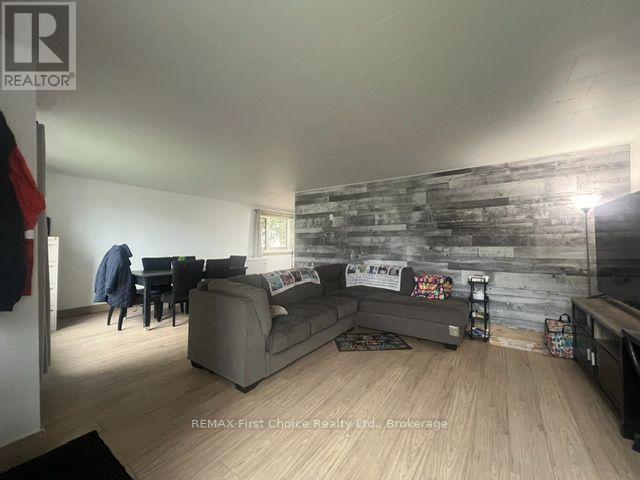 656 First Street E Property Photo 7