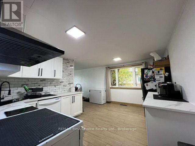 656 First Street E Property Photo 12
