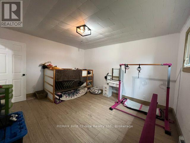 656 First Street E Property Photo 16