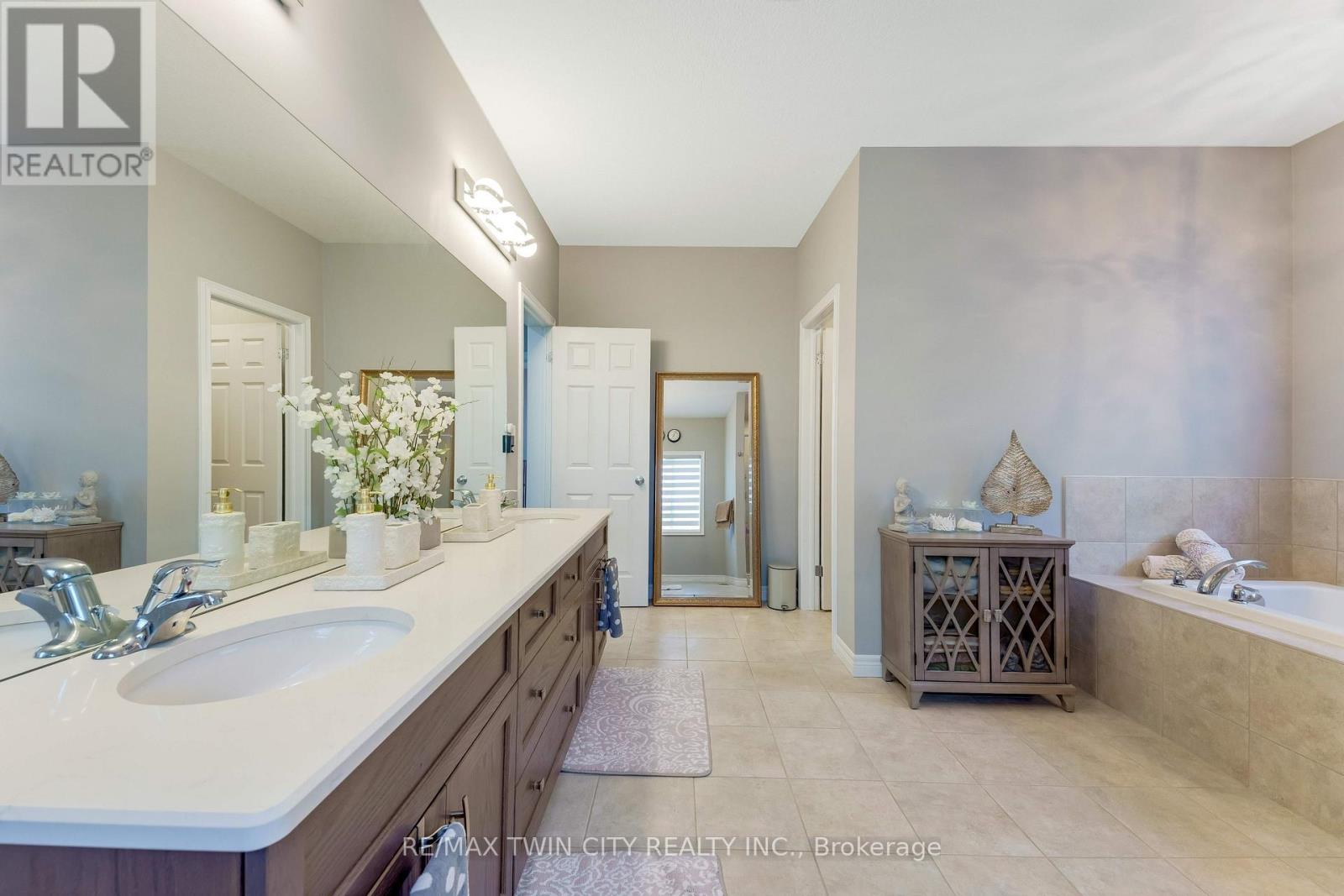 49 Scots Pine Trail Property Photo 23
