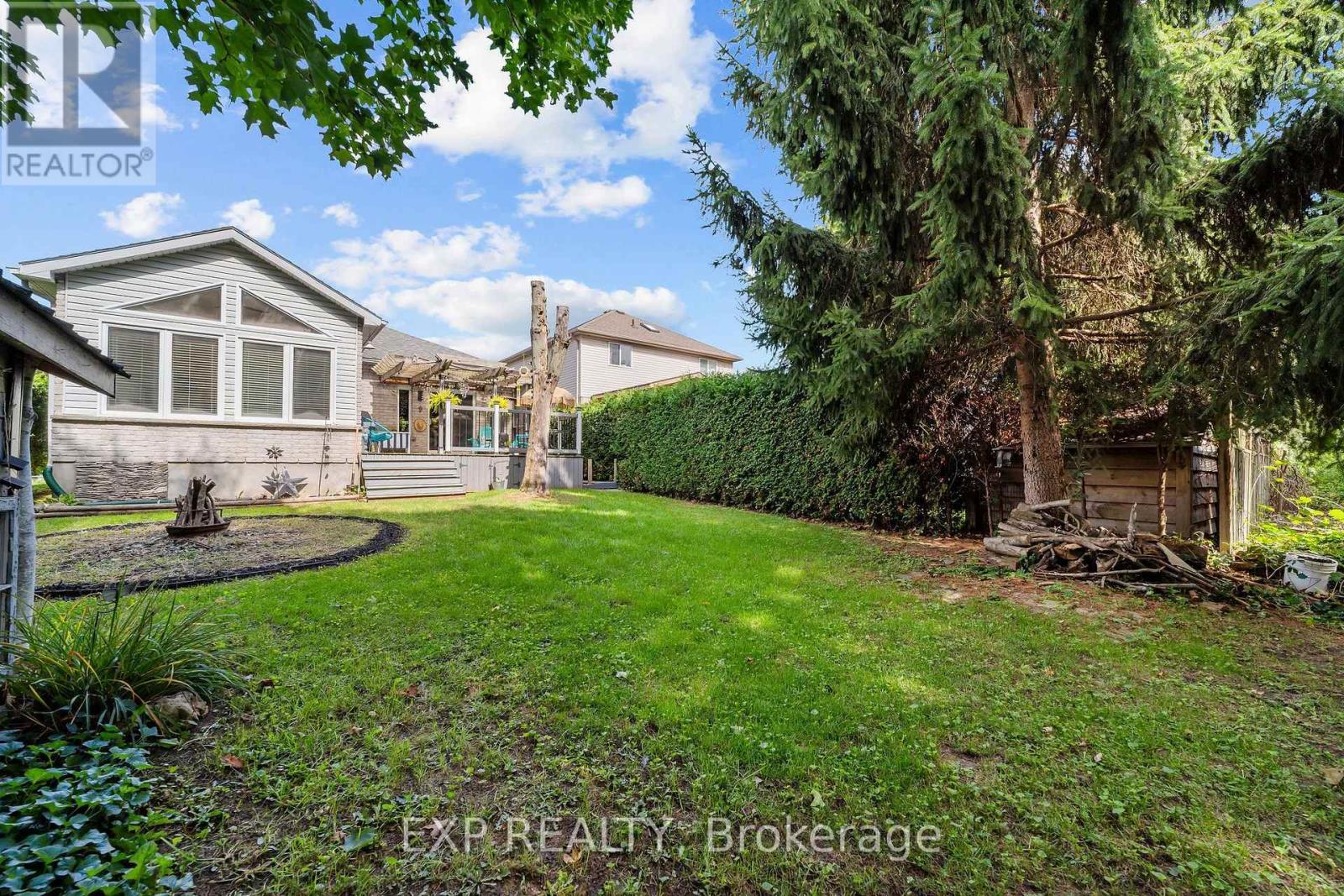 44 Juniper Crescent Property Photo 32