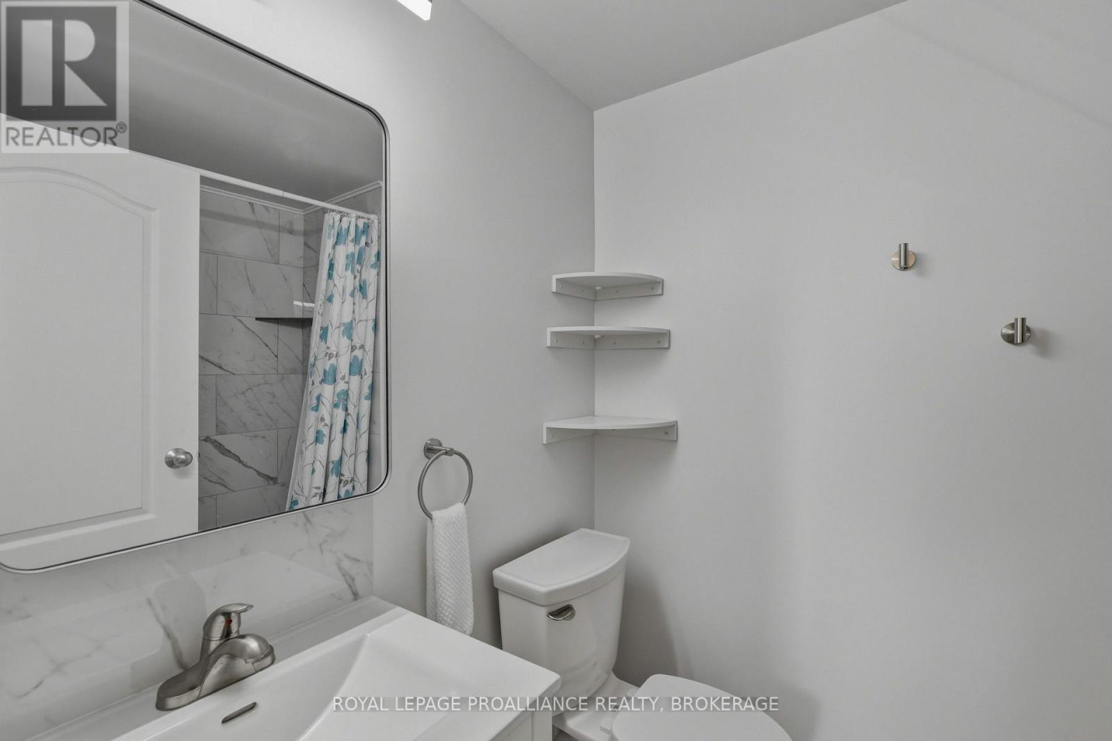 301 - 649 Davis Drive Property Photo 26