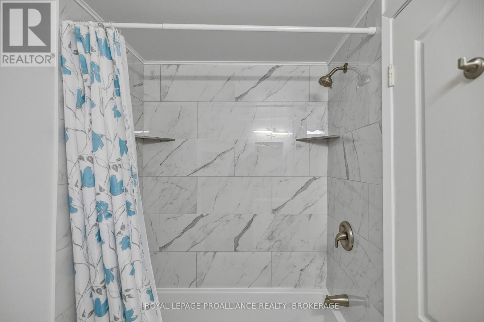 301 - 649 Davis Drive Property Photo 27