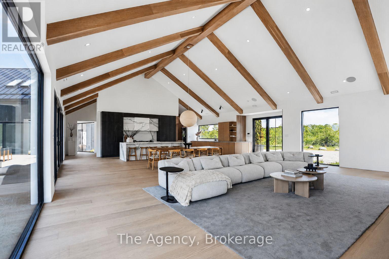 716555 1st Line E Property Photo 8