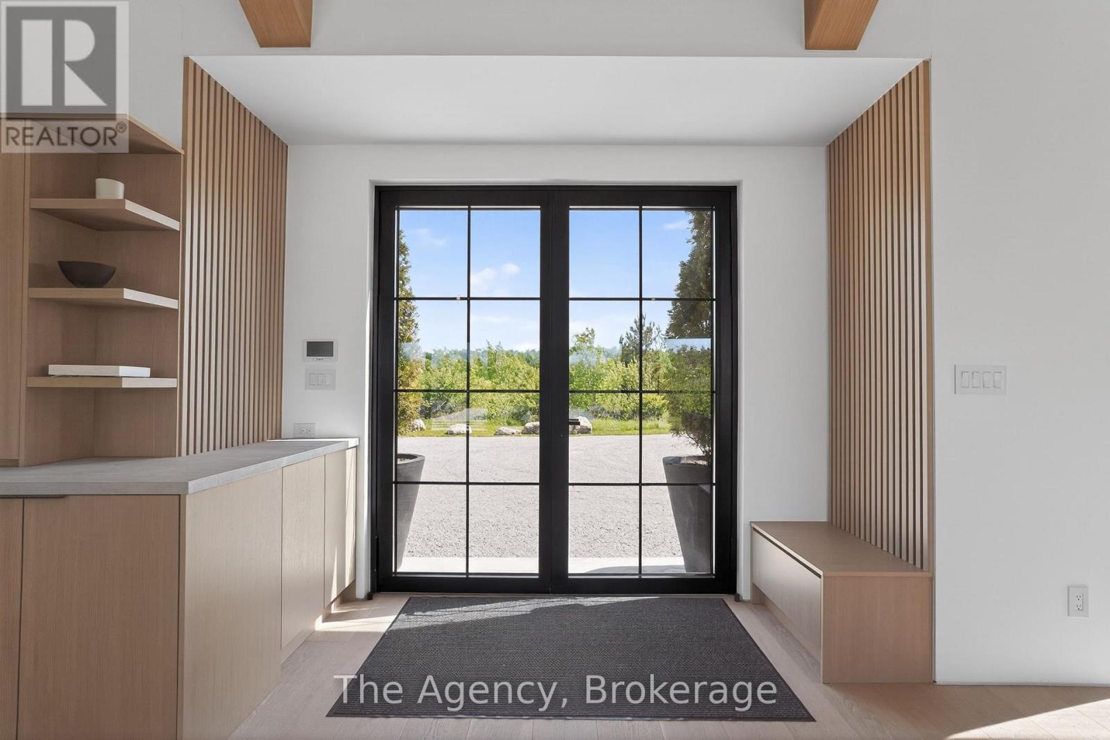 716555 1st Line E Property Photo 16