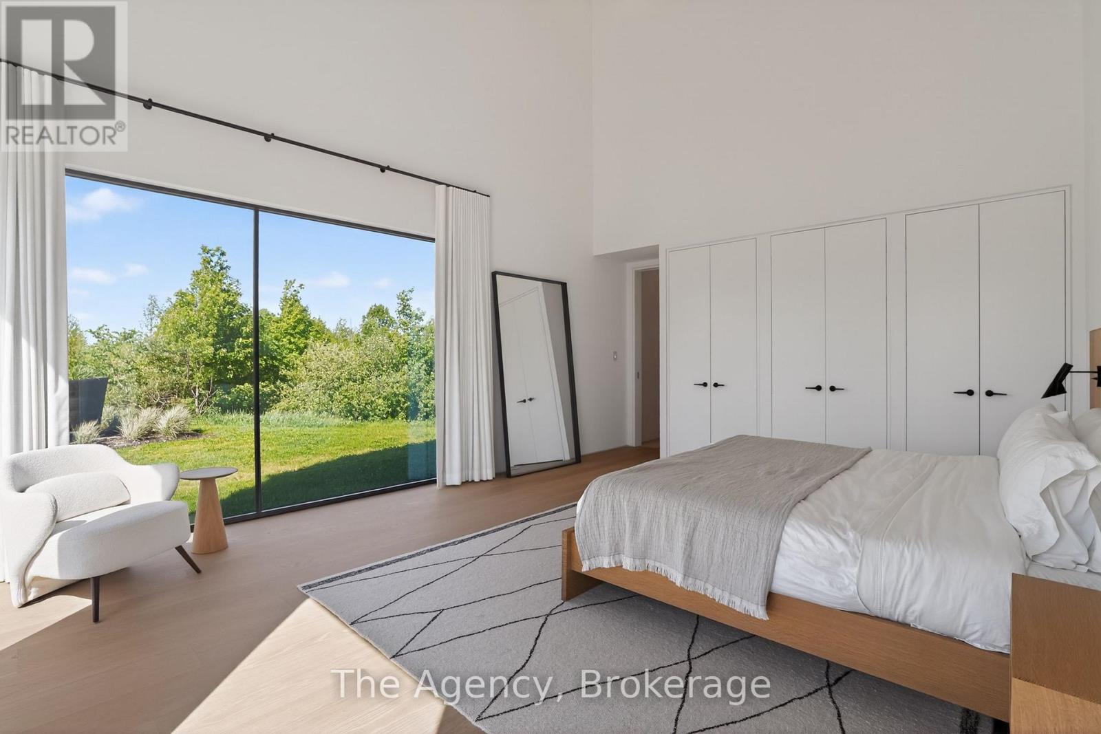 716555 1st Line E Property Photo 29