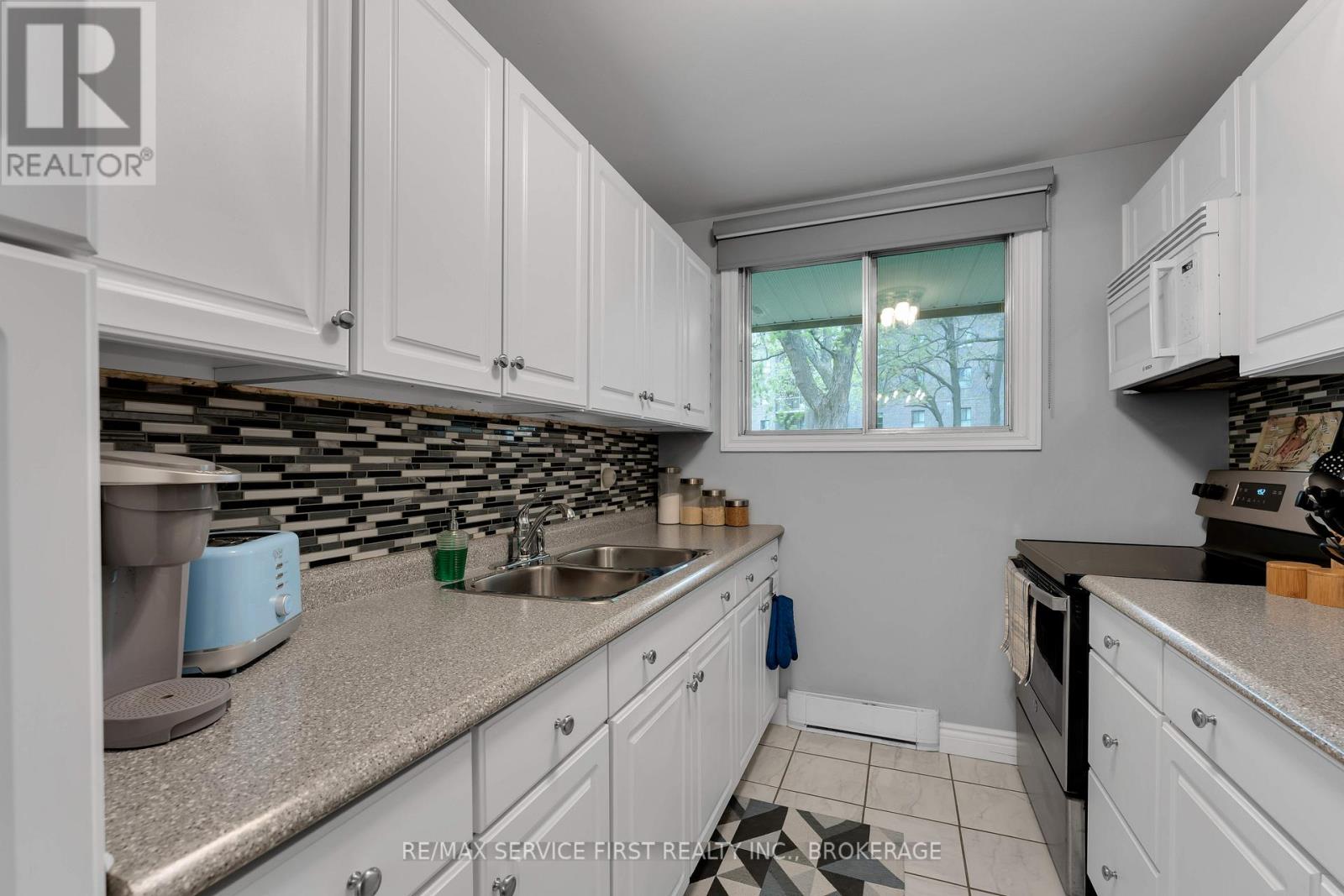 103 - 1010 Pembridge Crescent Property Photo 12
