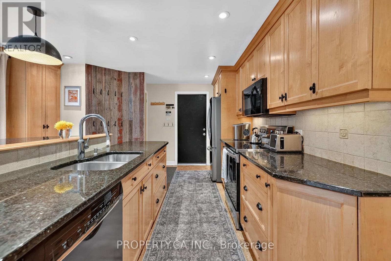 22 Northview Road Property Photo 16