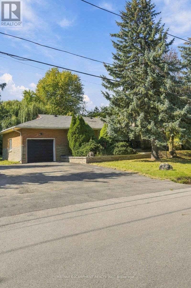 904 MONTGOMERY DRIVE Property Photo 1