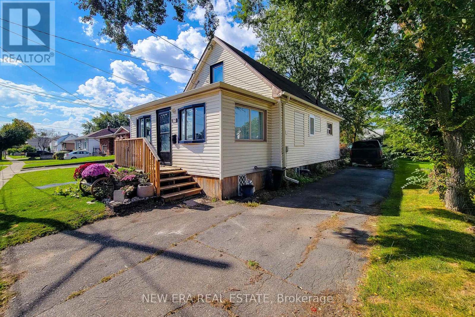 38 Clifford Avenue Property Photo 2