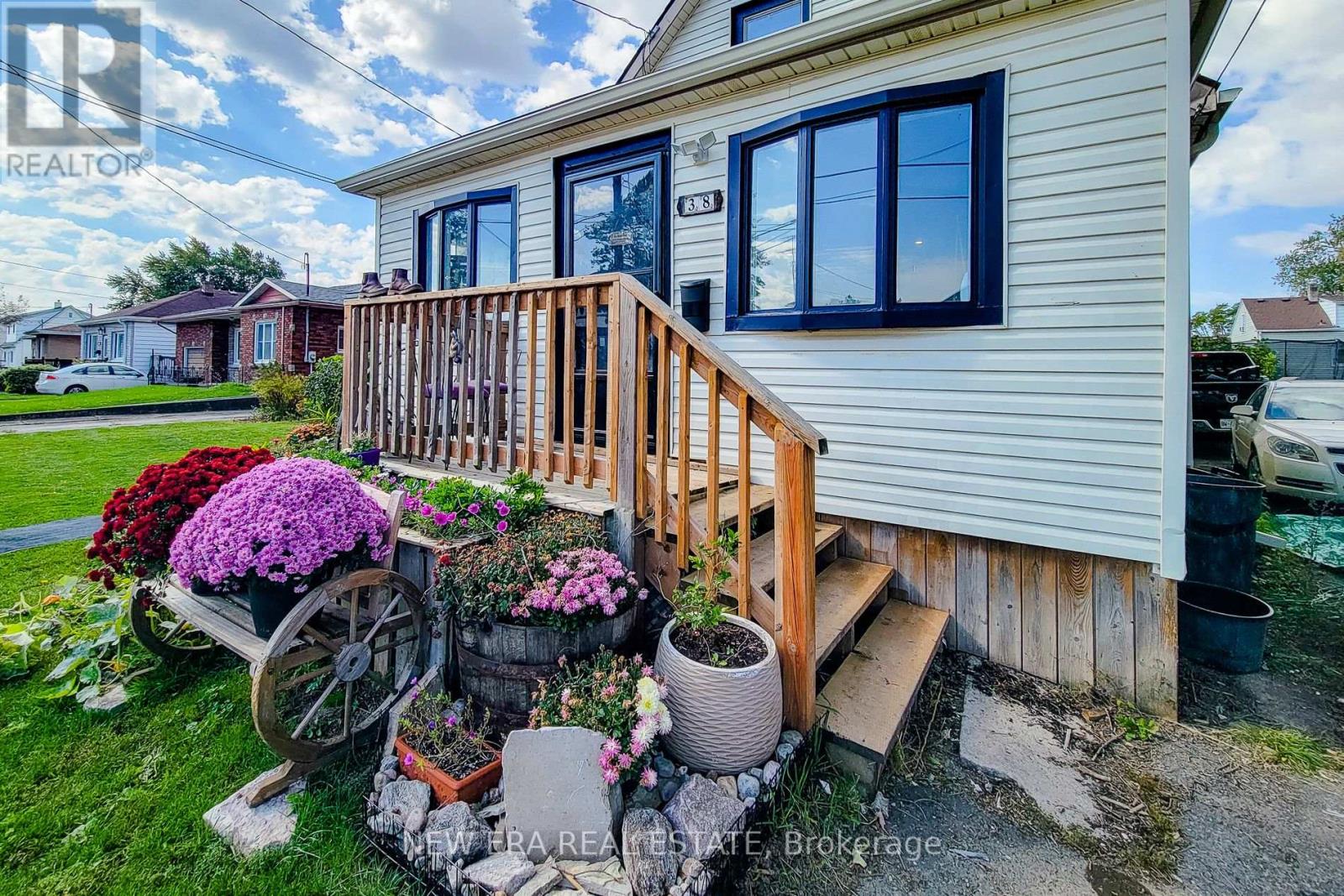 38 Clifford Avenue Property Photo 5