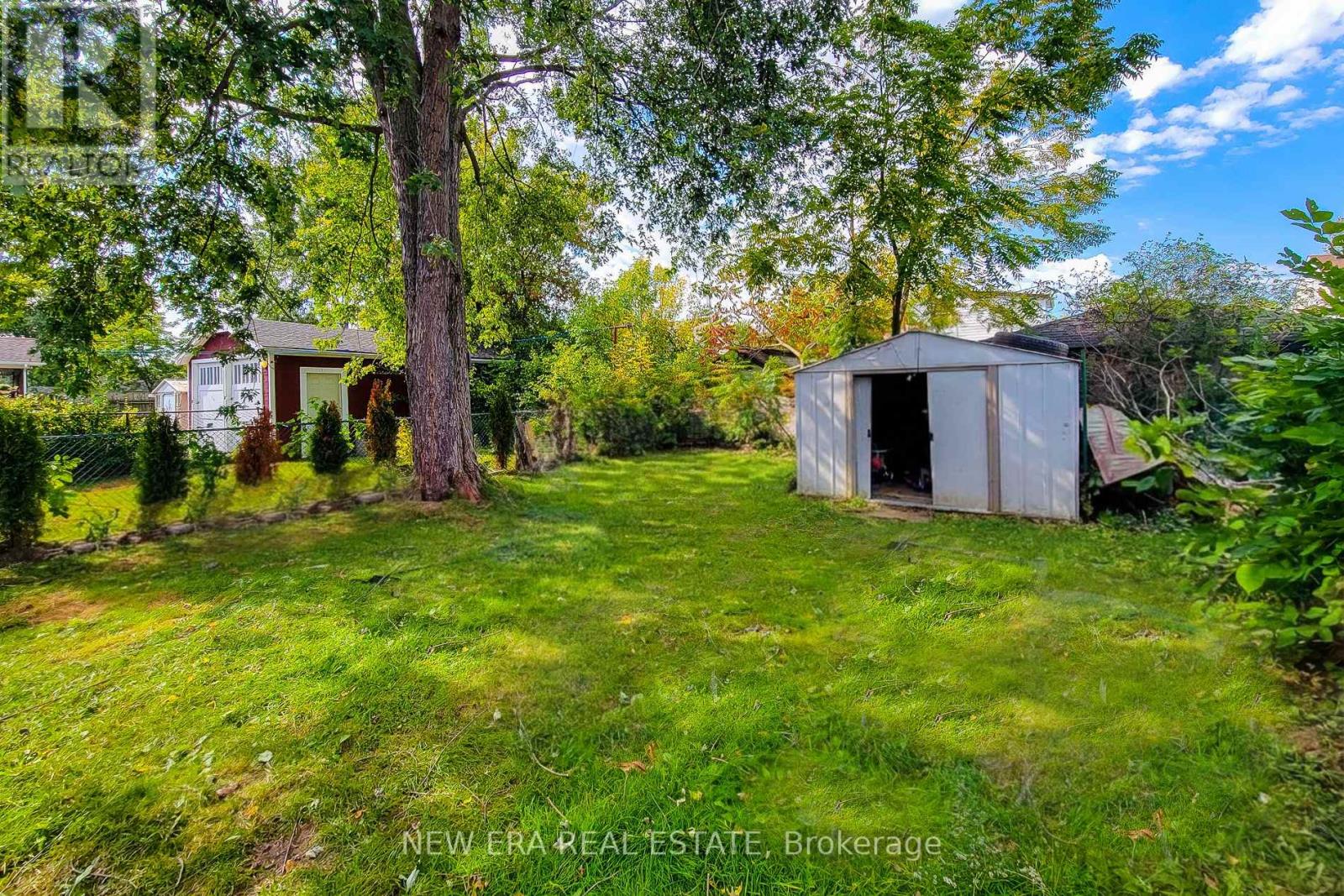 38 Clifford Avenue Property Photo 10