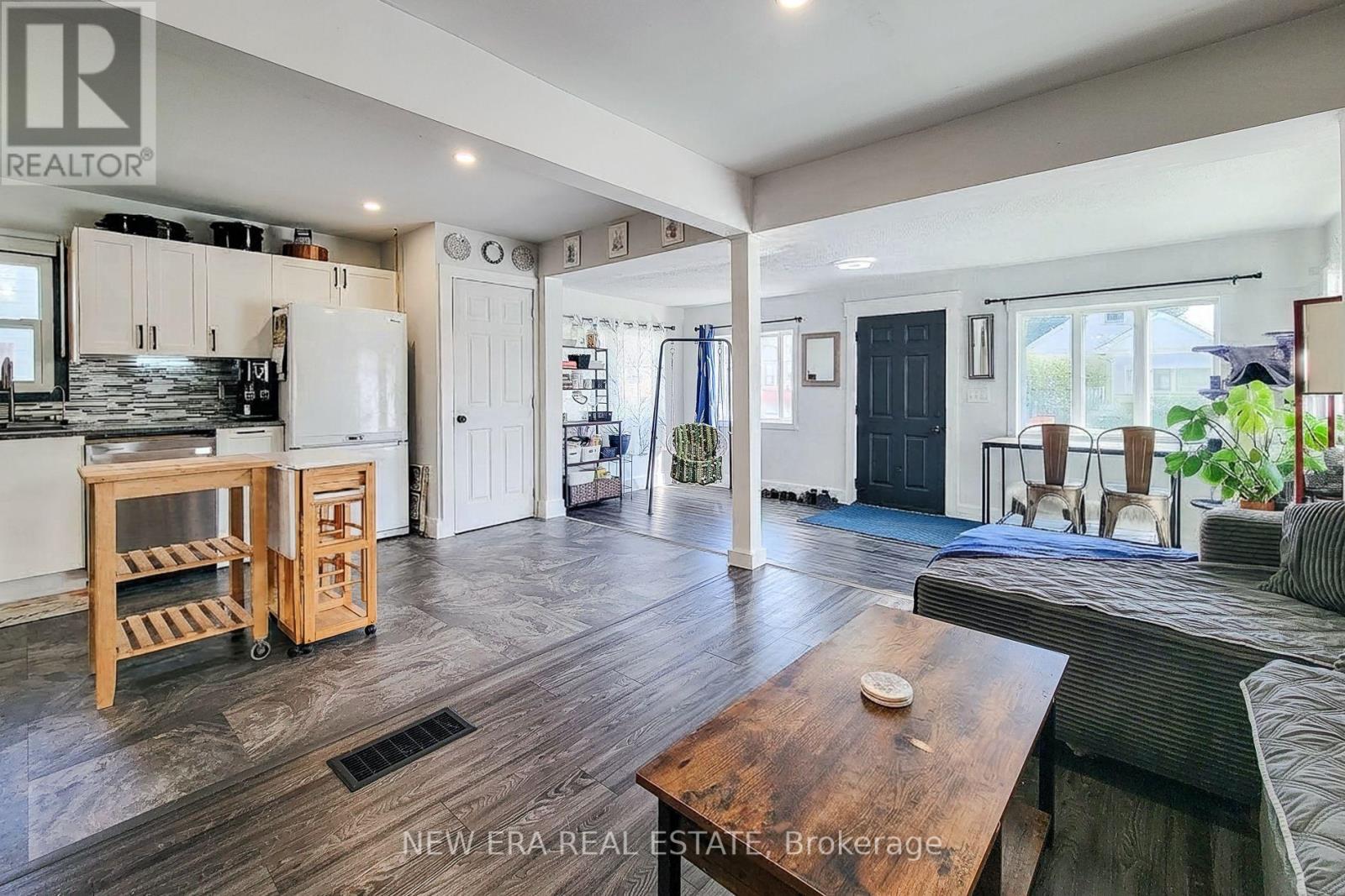 38 Clifford Avenue Property Photo 17