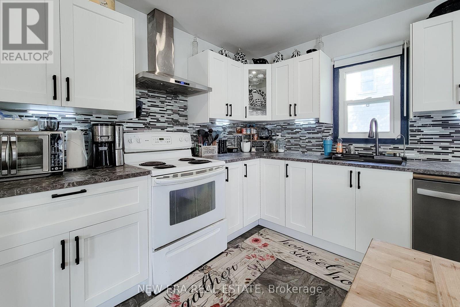 38 Clifford Avenue Property Photo 20