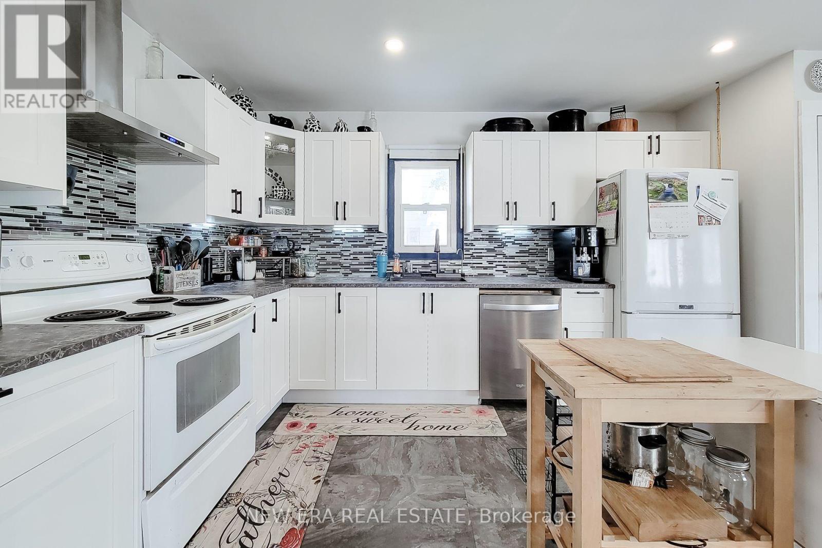 38 Clifford Avenue Property Photo 23