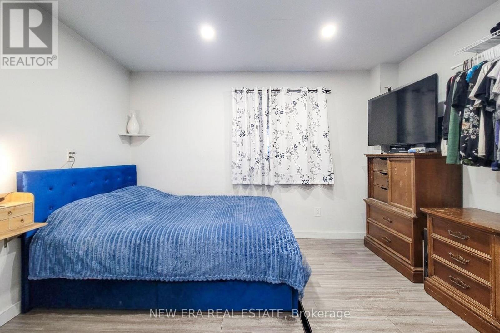 38 Clifford Avenue Property Photo 26