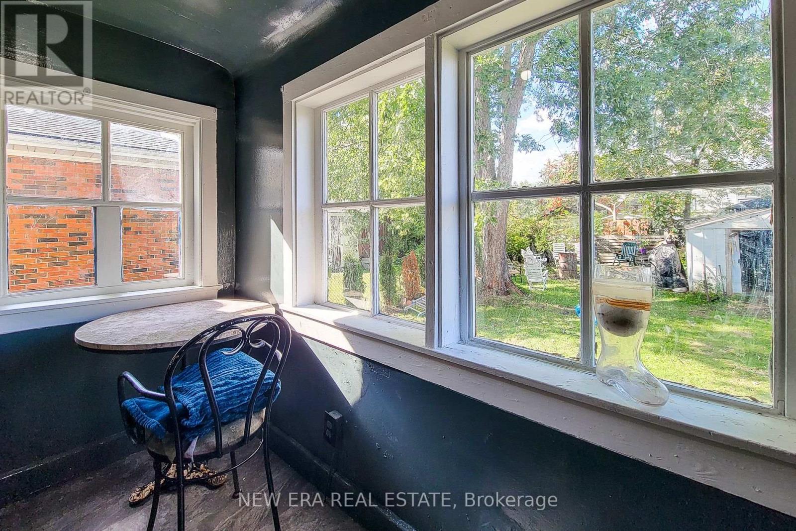 38 Clifford Avenue Property Photo 29