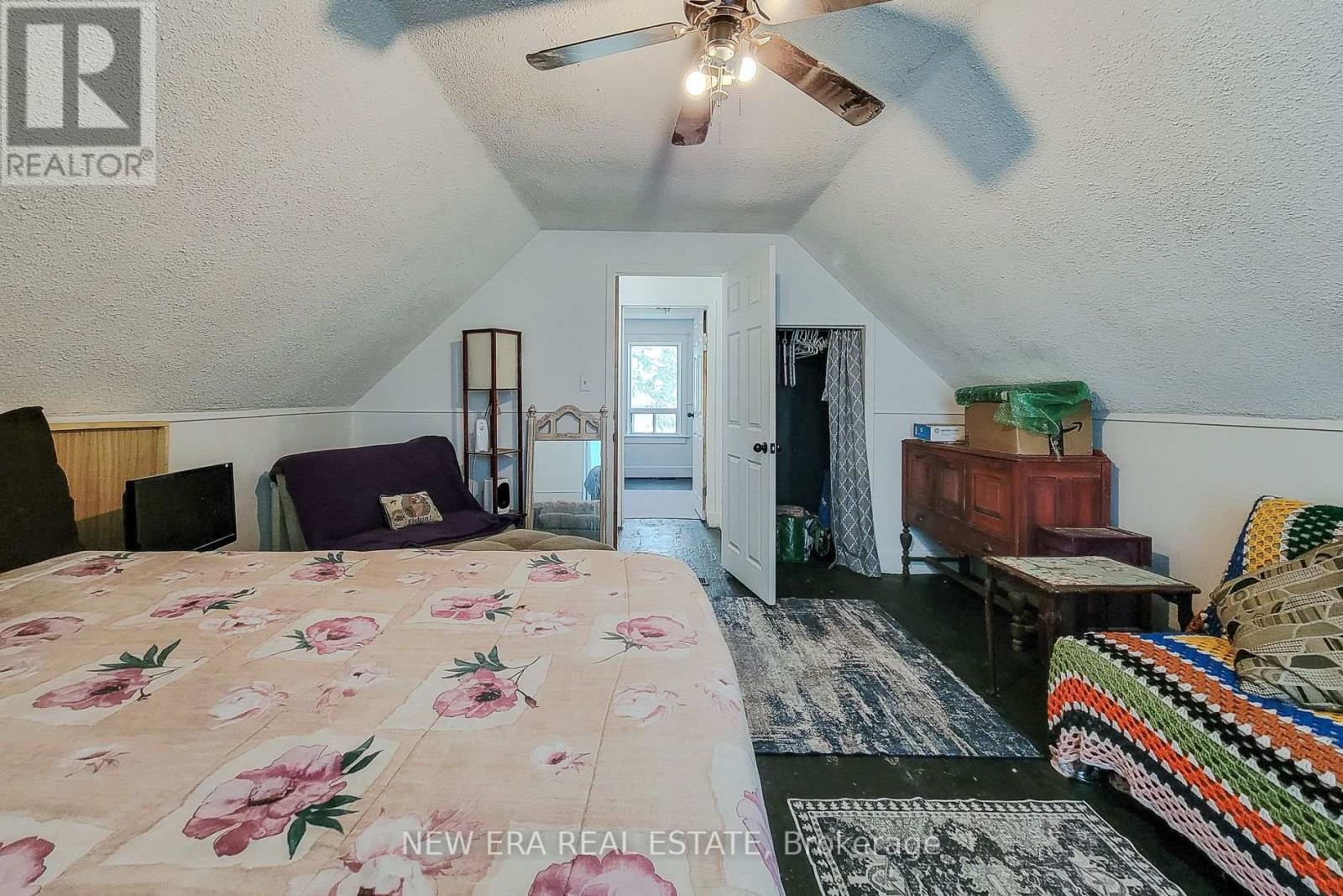 38 Clifford Avenue Property Photo 35