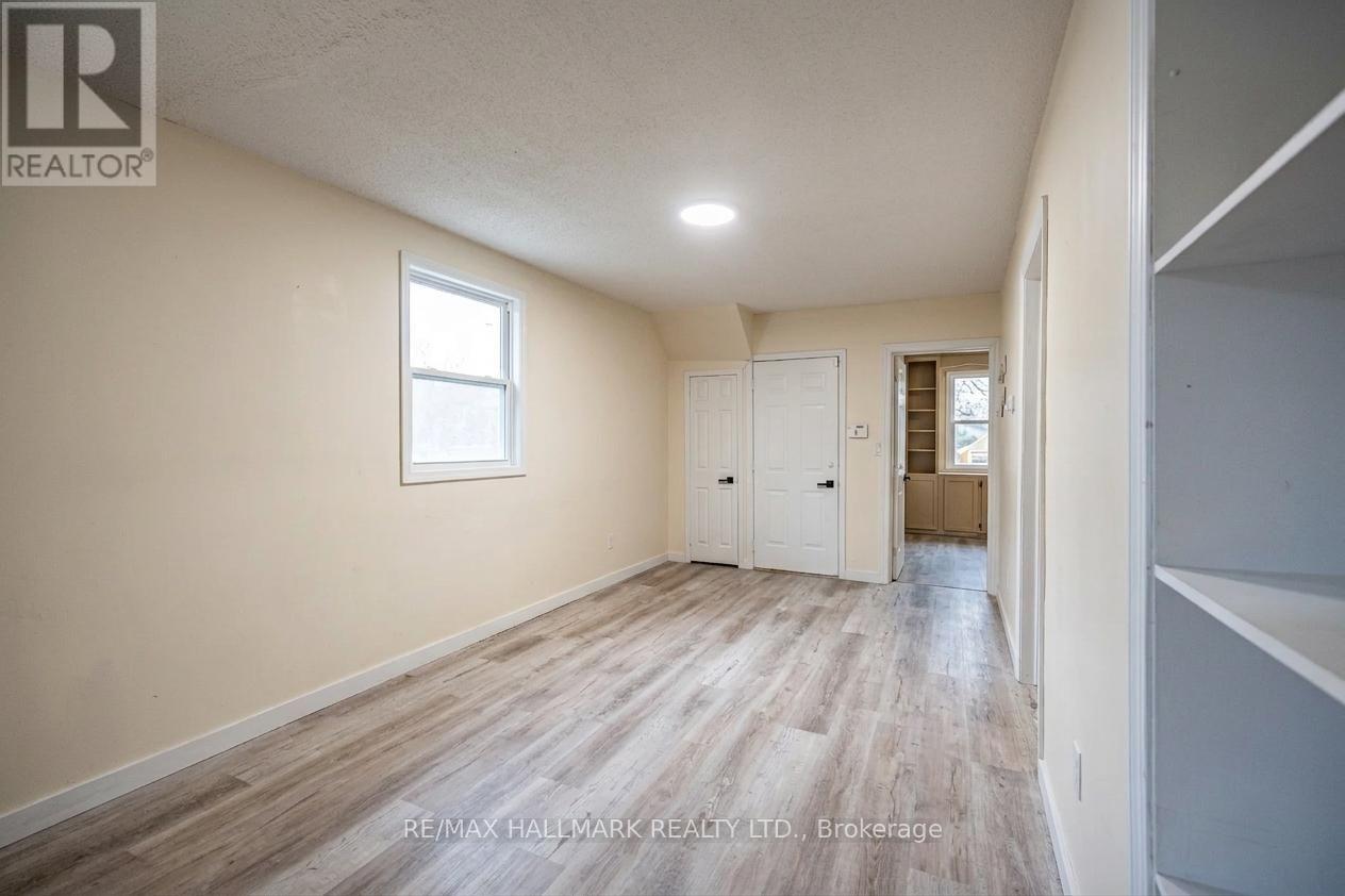 (main Floor) - 307 Grey Street Property Photo 5