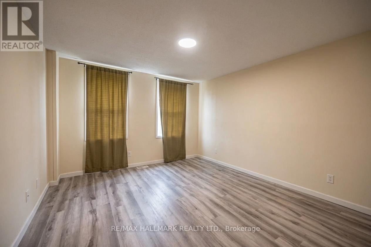 (main Floor) - 307 Grey Street Property Photo 9