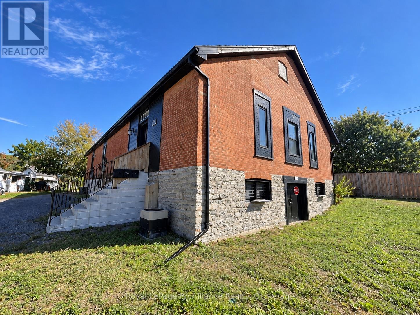 Unit #1 - 49 Albion Street Property Photo 2