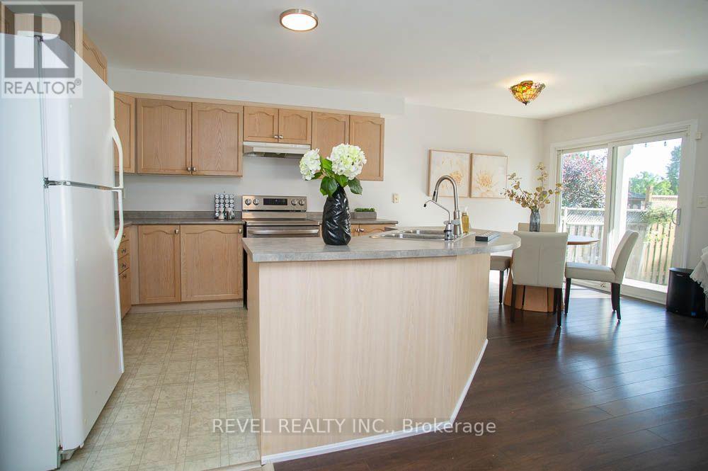 48 Lovell Crescent Property Photo 12