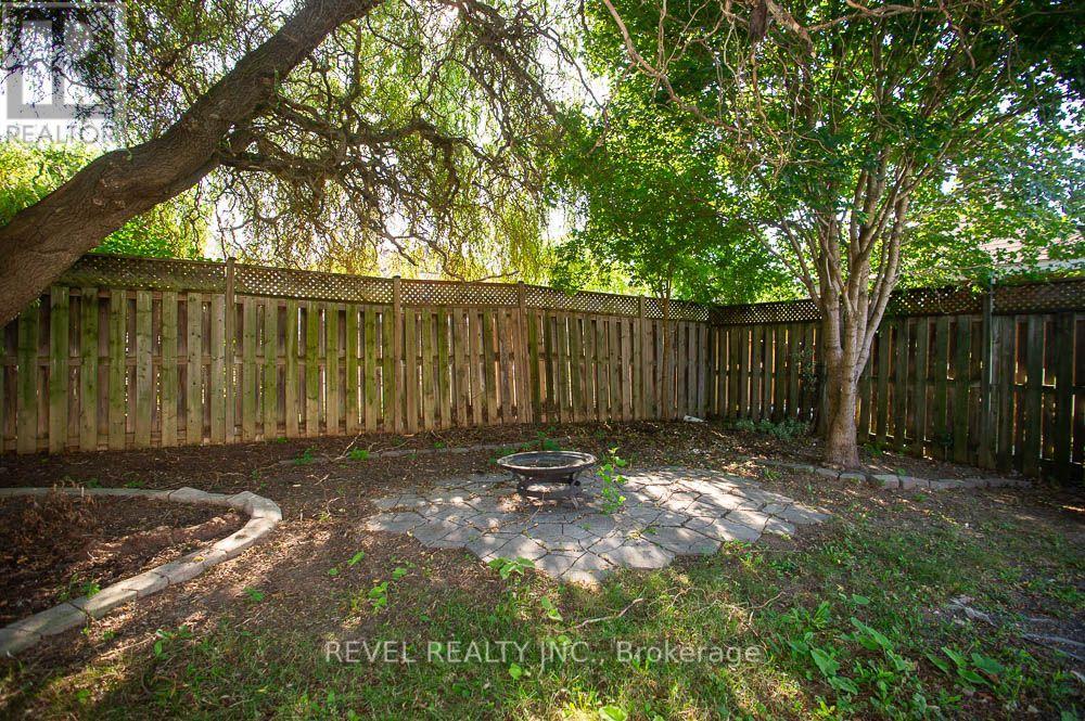 48 Lovell Crescent Property Photo 23