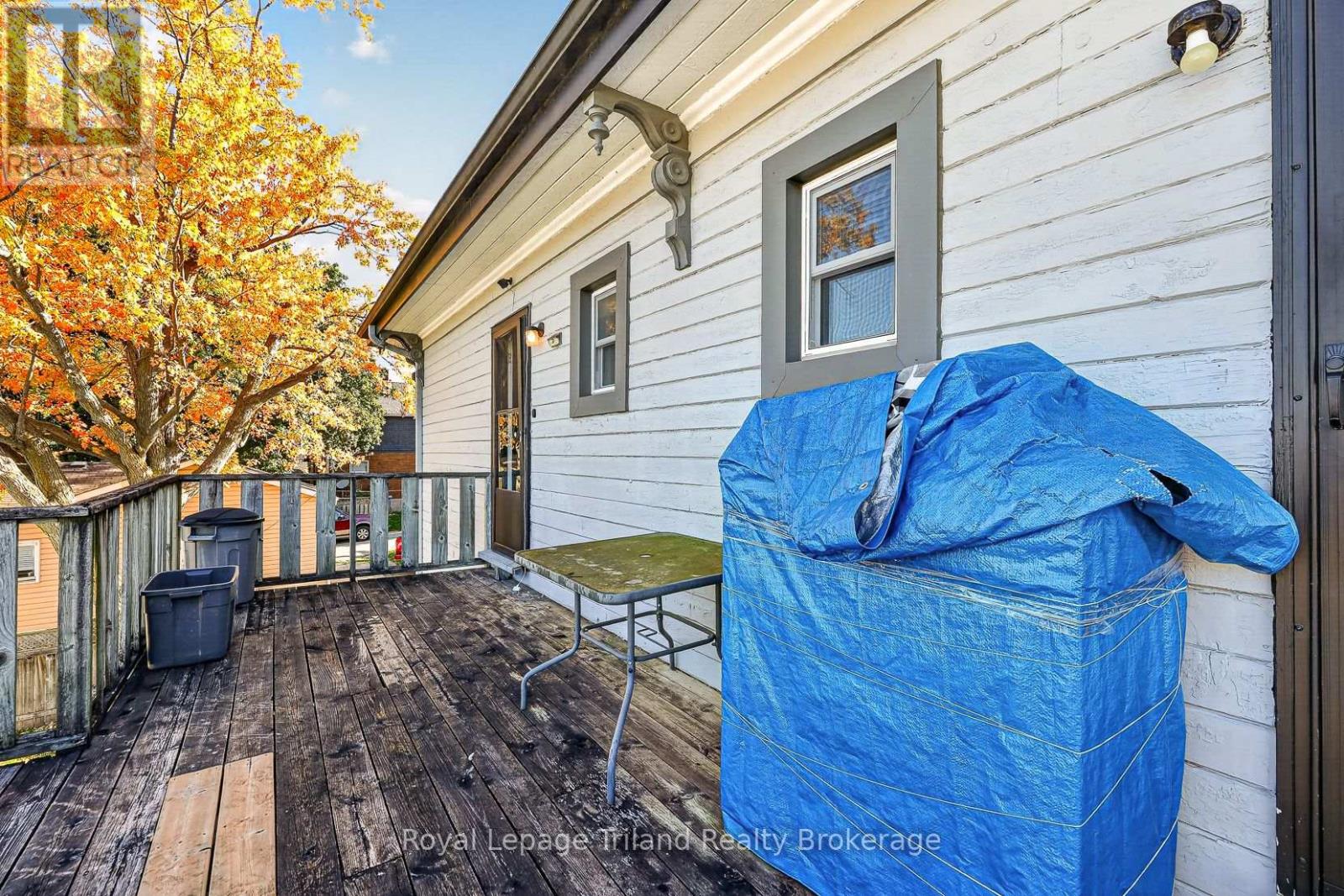 156-158 Charles Street W Property Photo 22