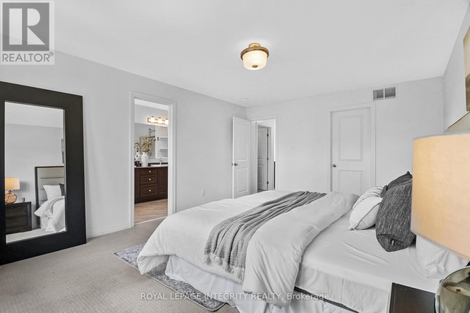 216 Gossamer Street Property Photo 18