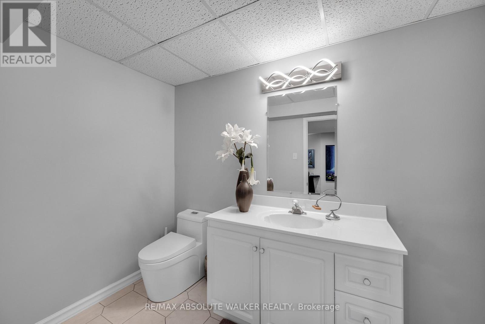 962 Cameron Street Property Photo 38