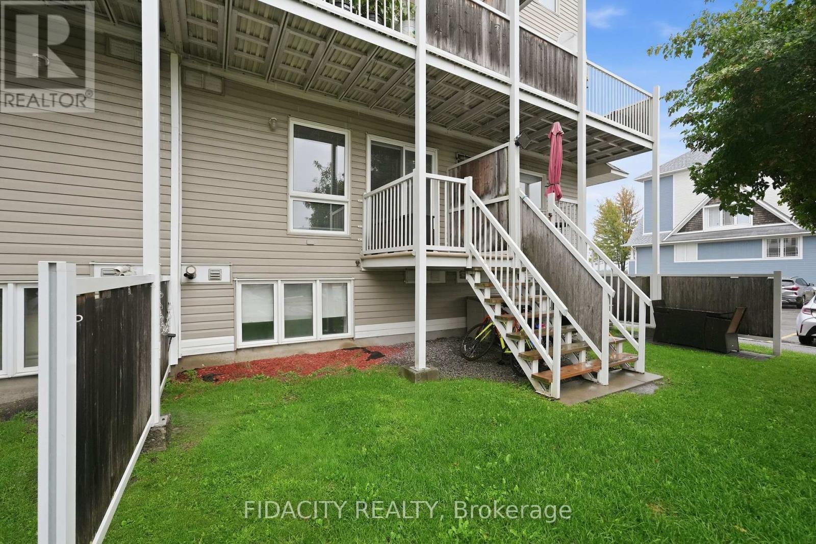 55 - 324 Crownridge Drive Property Photo 25