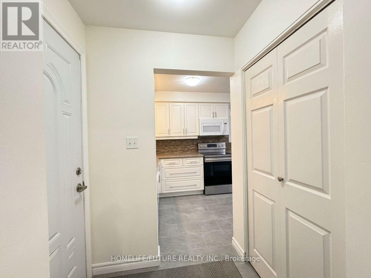 272 Kinzie Avenue Property Photo 3