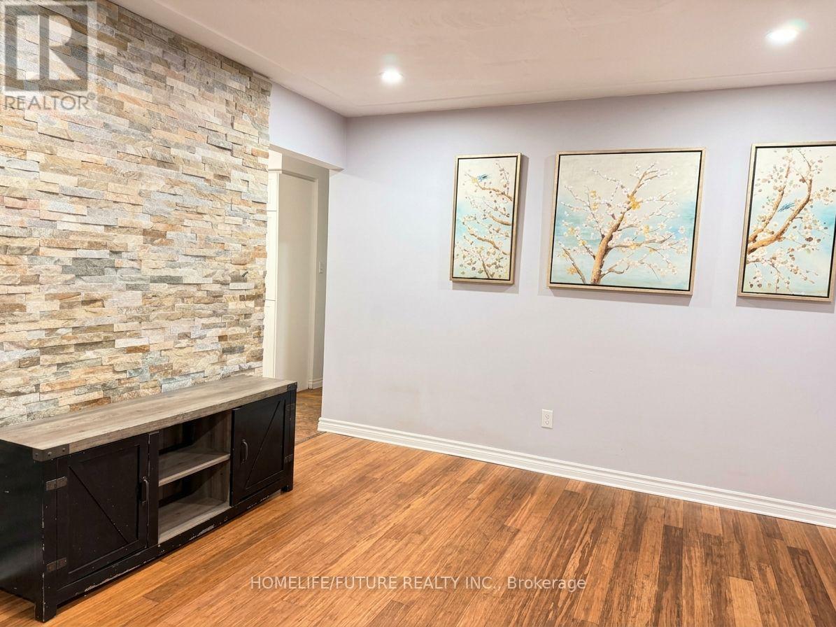 272 Kinzie Avenue Property Photo 6