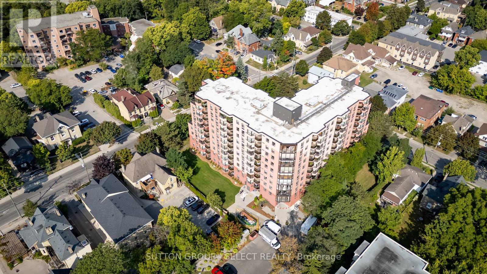 301 - 600 Talbot Street Property Photo 3
