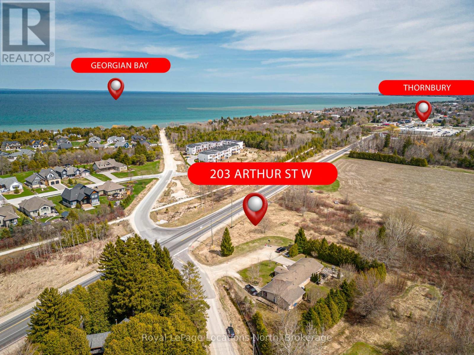 203 Arthur Street W Property Photo 1
