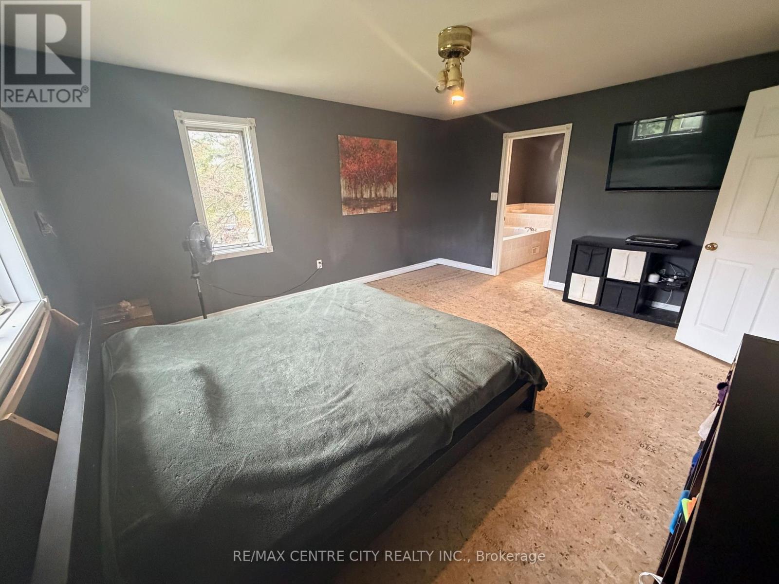 7442 Fairview Road Property Photo 32
