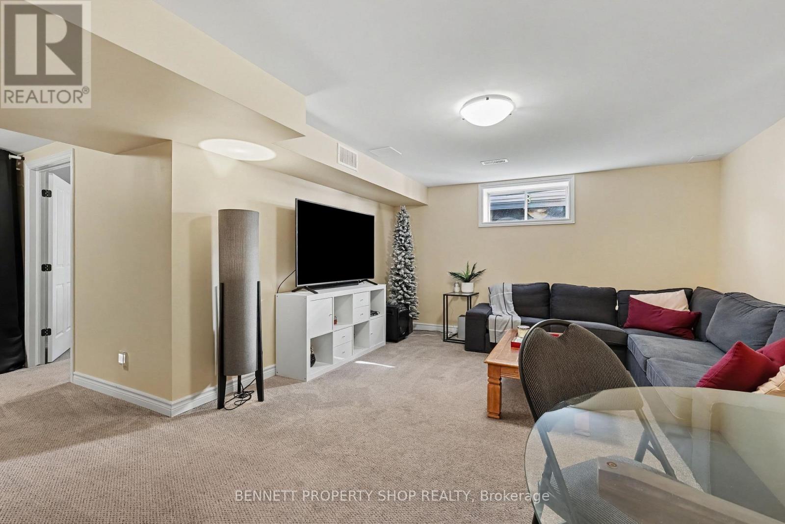 77 Tabitha Crescent Property Photo 18