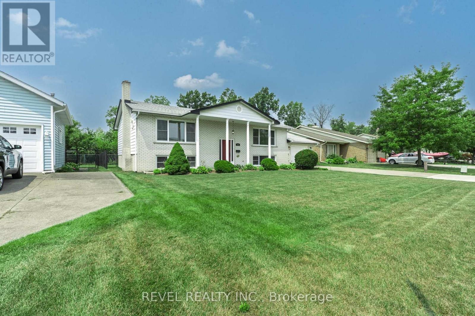 3641 Rapids View Drive Property Photo 7