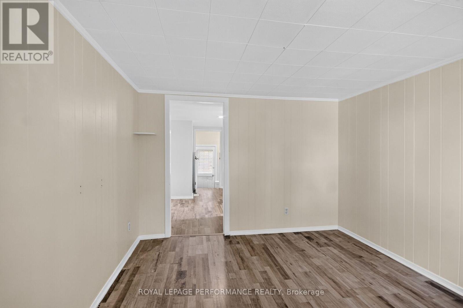 46 First Avenue Property Photo 3
