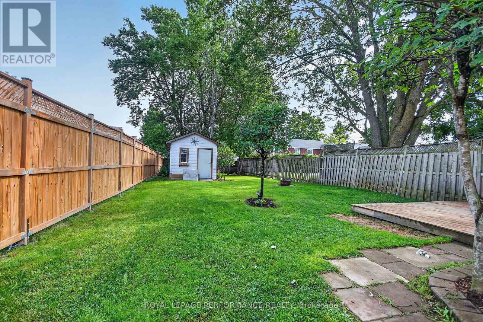 46 First Avenue Property Photo 32