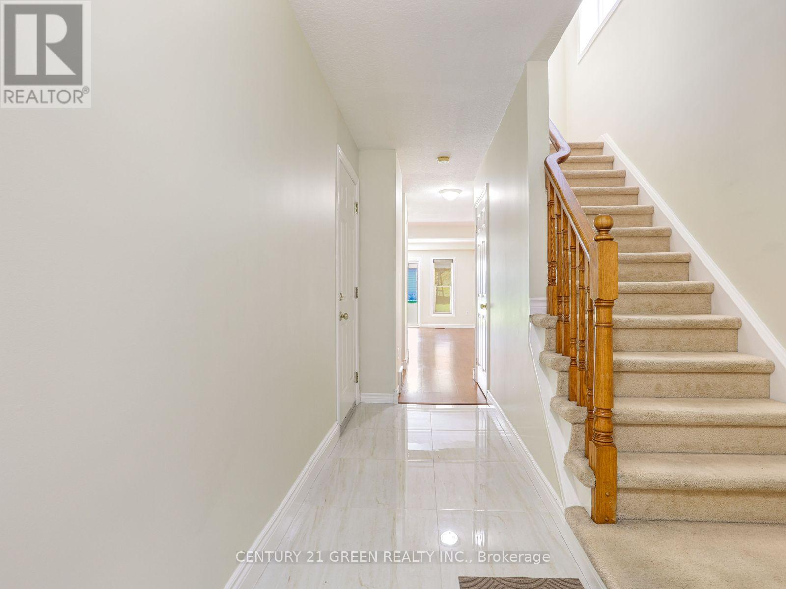 469 Activa Avenue Property Photo 4