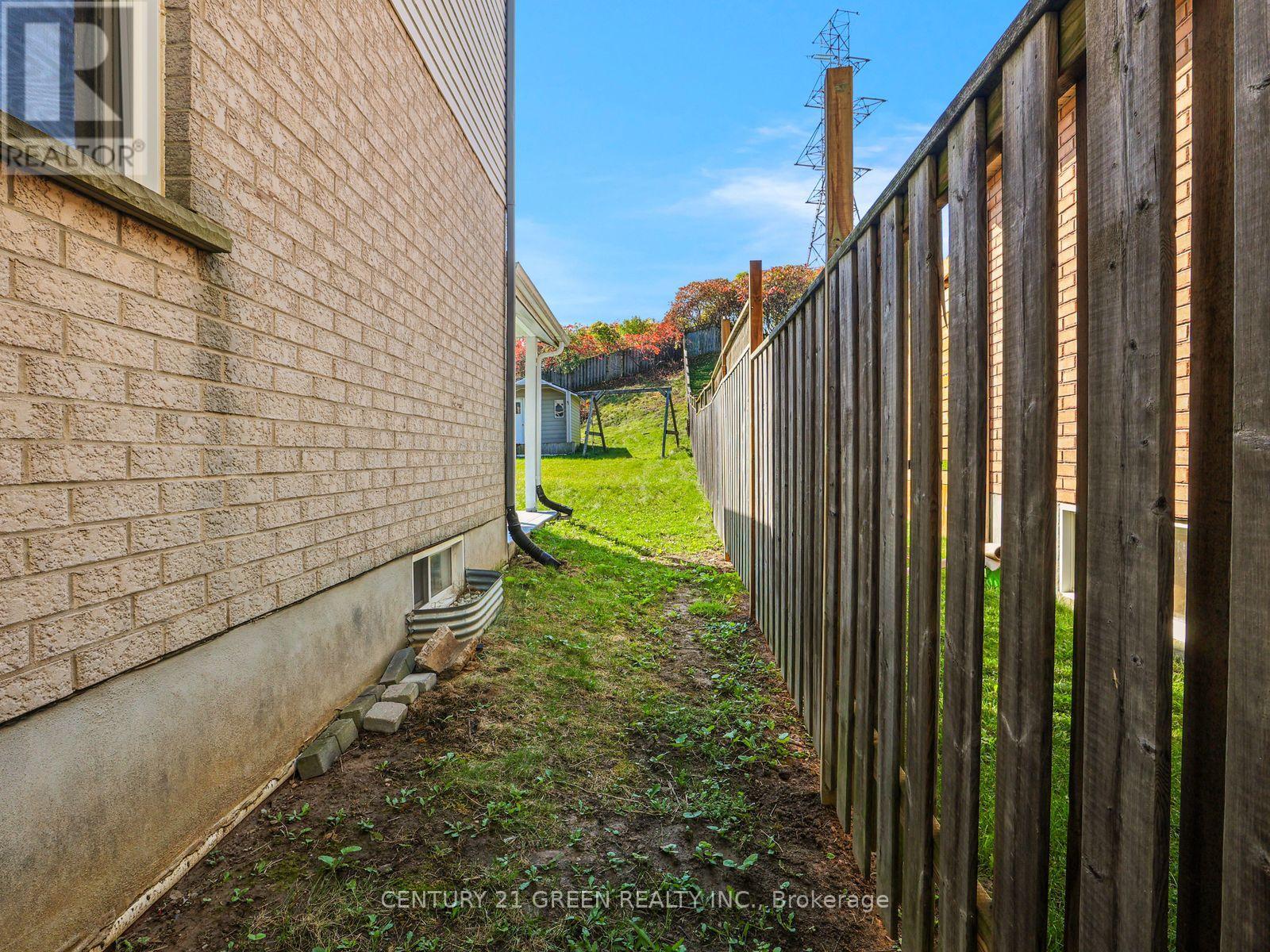 469 Activa Avenue Property Photo 45