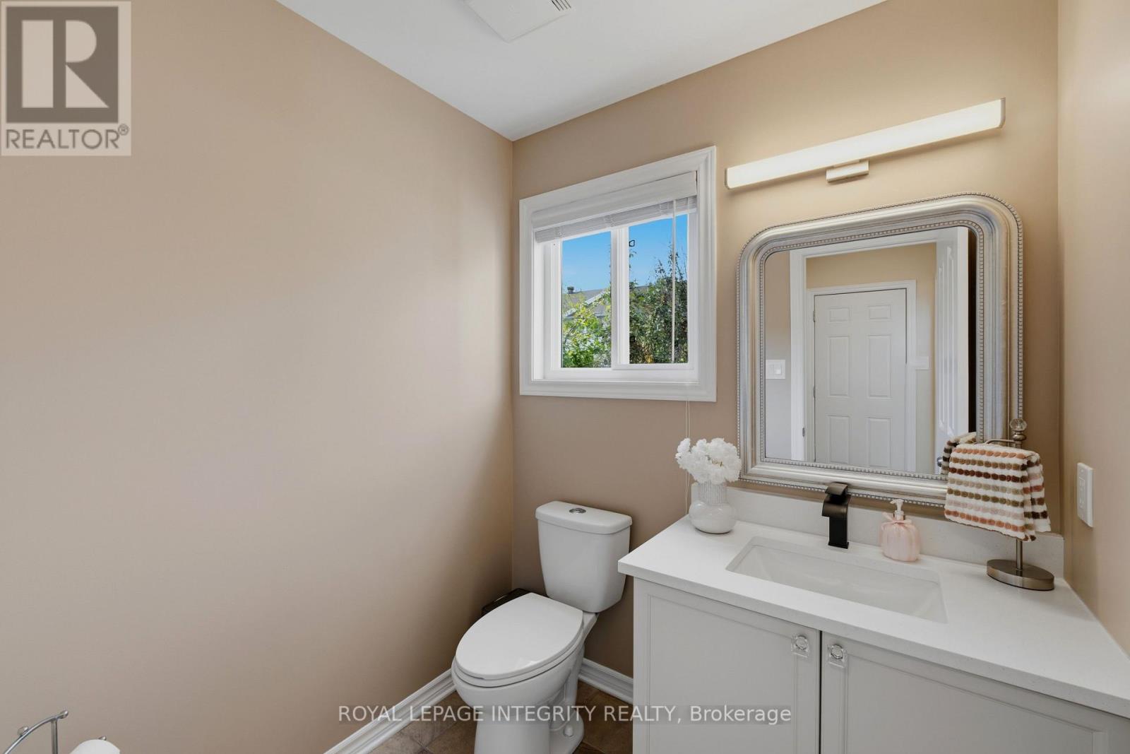 119 Woliston Crescent Property Photo 28
