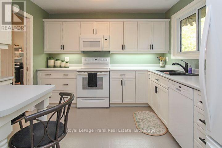 62 Springbrook Drive Property Photo 14