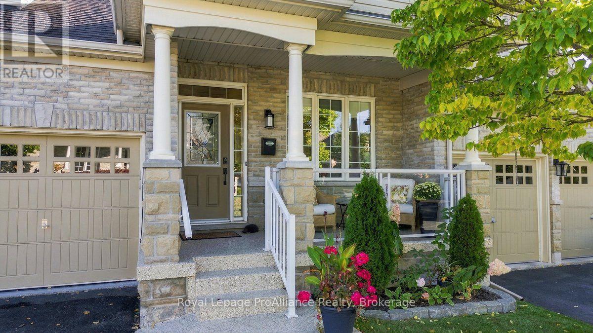 19 Shortreed Lane Property Photo 2